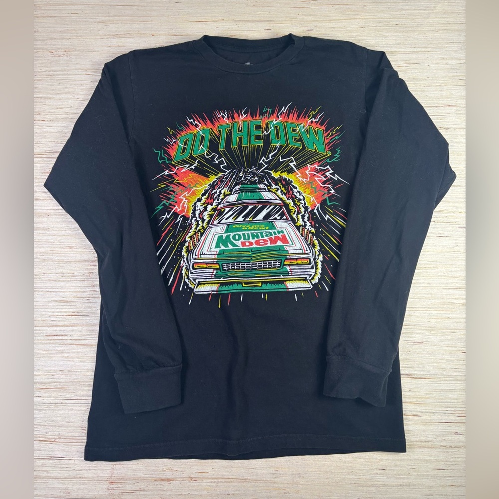 Mountain Dew “Do The Dew” Retro Car Long Sleeve Graphic Tee Sz M